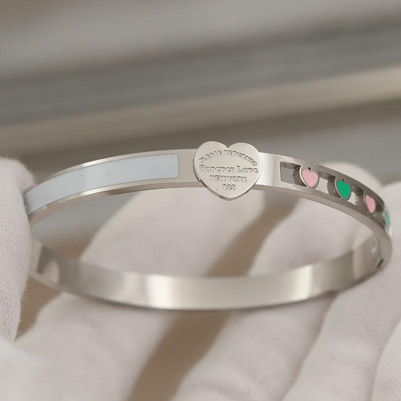 316L Classic Stainless Steel Hollow Heart Bracelet for Women Elegant Bangles Rust-proof Geometric Bangle Wrist Jewelry