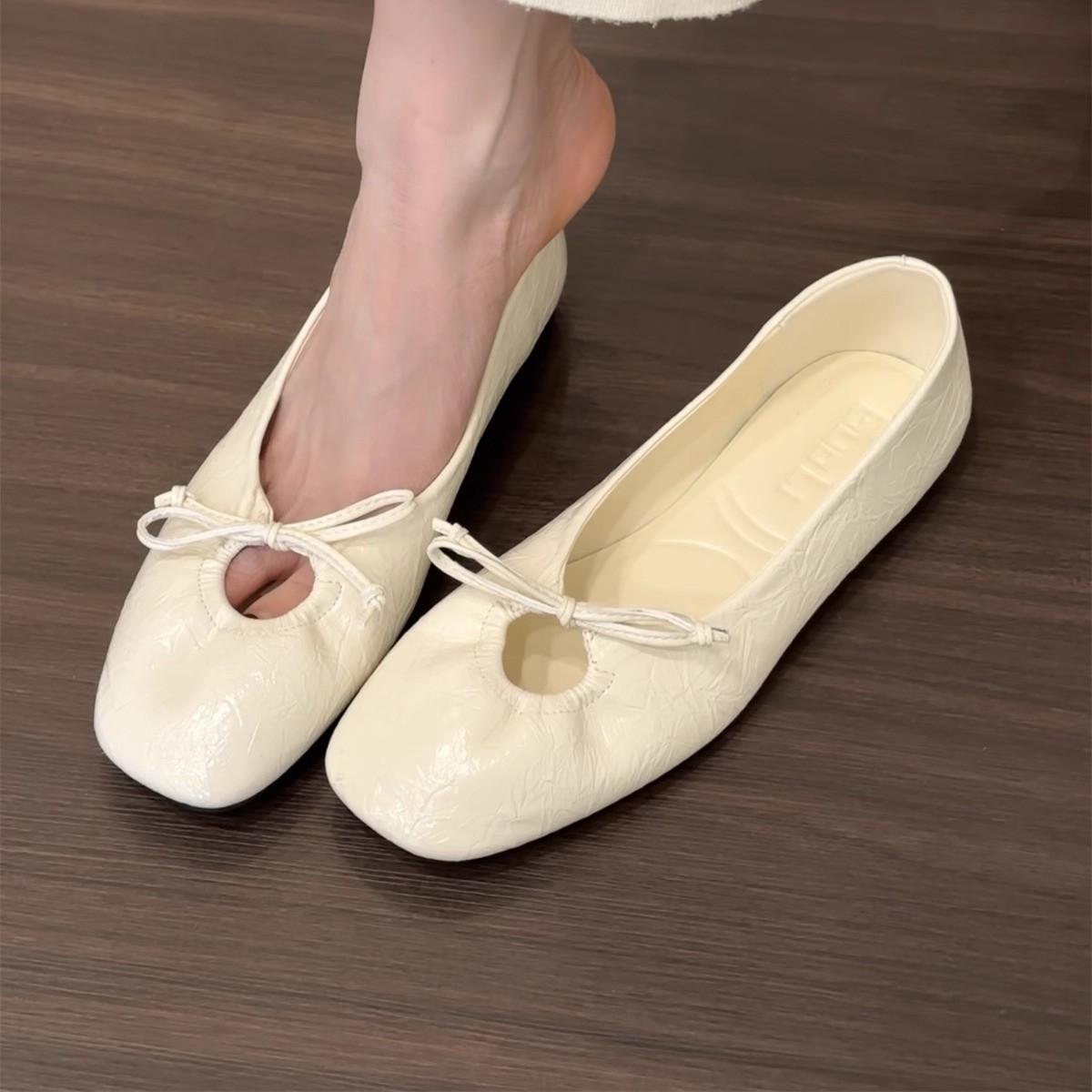 

Французские туфли на плоской подошве для нежного вечера женские туфли 2025 новая весна мягкая подошва универсальные туфли бабушки с юбками одинарные туфли 40 бежевый