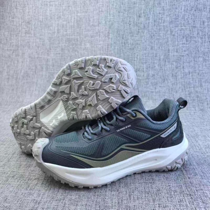 Classic Brand Designer Low Top Trekking Sneakers Top Quality Wearable Outdoor Hiking Shoe Comfortable Anti Slip Climbing Shoe