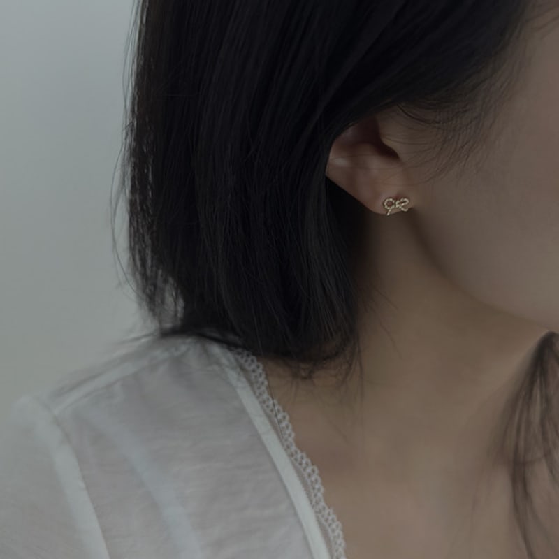 Faye 14k Tied Ribbon Earrings