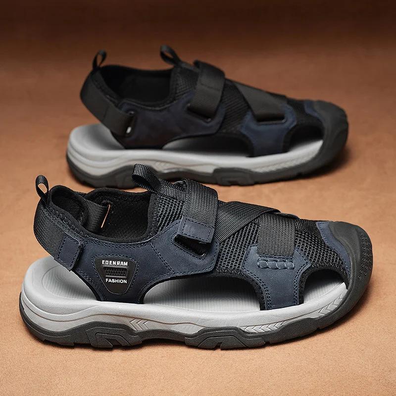 Sapatos de Couro Casuais da Moda Masculina Verão Novo Calçado Masculino Luxo Vazado Sandálias Masculinas Nova Moda Chinelos de Praia Sapatos Masculinos para Exterior