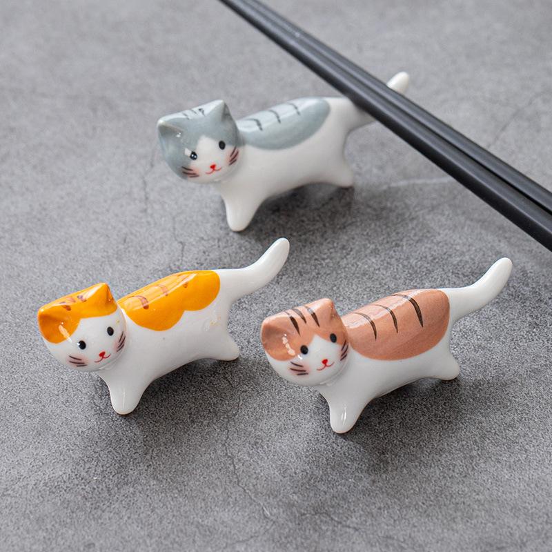 1-3pcs Cute Cat Pillow Chopsticks Holder Japanese Ceramic Chopstick Ceramic Home Decoration Spoon Holder Tableware Food Sushi