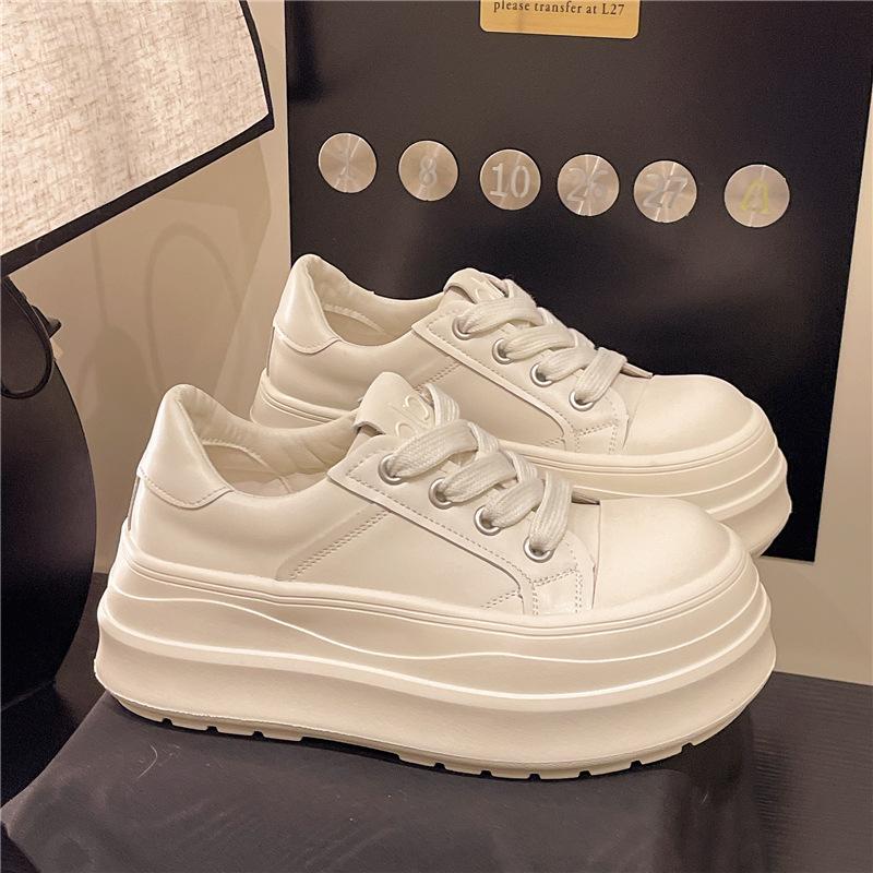 European ultra-light platform white shoes women's 2025 autumn new versatile height-increasing casual board shoes small muffin shoes