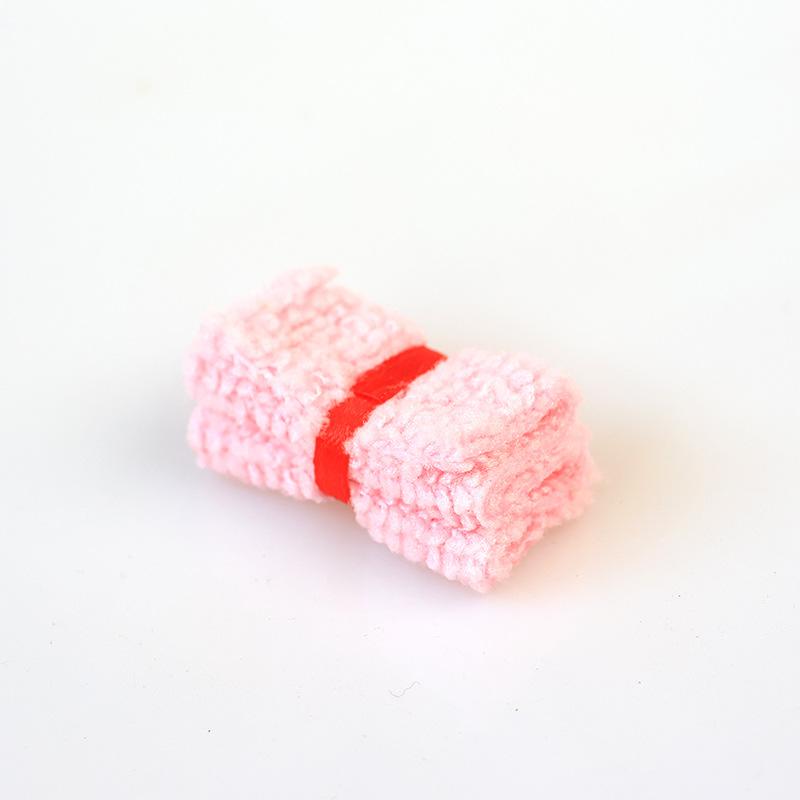 1 Set 1/12 Mini Wooden Towel Rack Cosmetics Shelf Dollhouse Bathroom Furniture Model Scene Decor Doll Accessories
