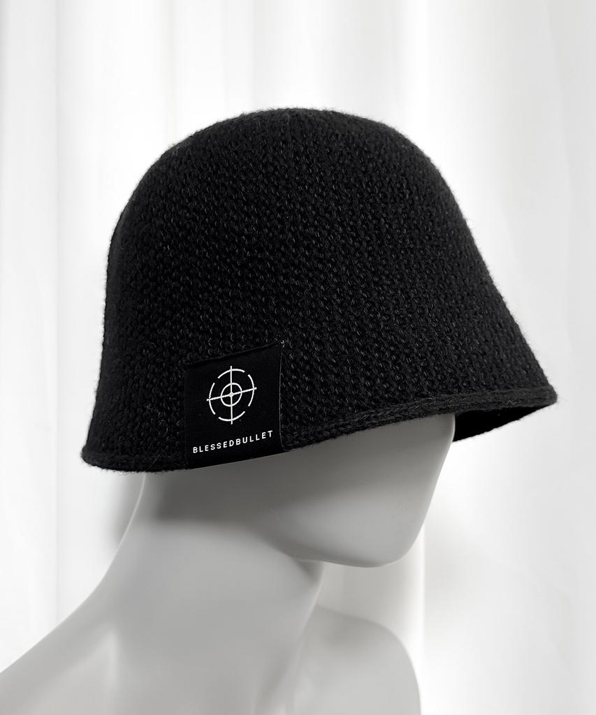 Beulleseudeubyulles Oversized Logo Knit Bucket Hat