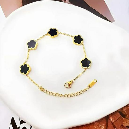 Korean Style Five-Leaf Clover Bracelet: 18K Gold-Plated Titanium Steel with Mother-of-Pearl, Fade-Resistant Women's Jewelry