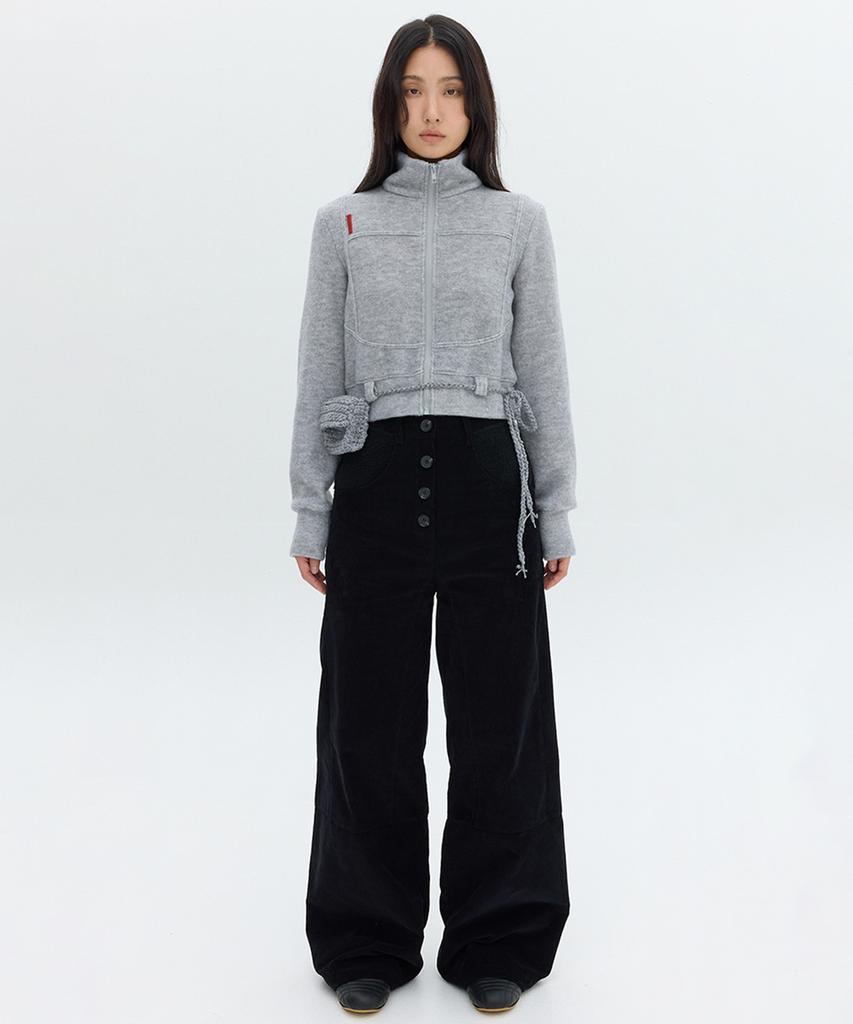 Lipeullegtibeulum High-Waisted Fur Corduroy Pants (Black)