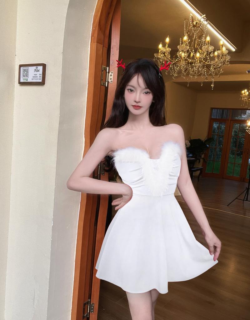 Women's Christmas dress Sexy low-cut waist and thin big pendulum fluffy splicing suspender tube top dress