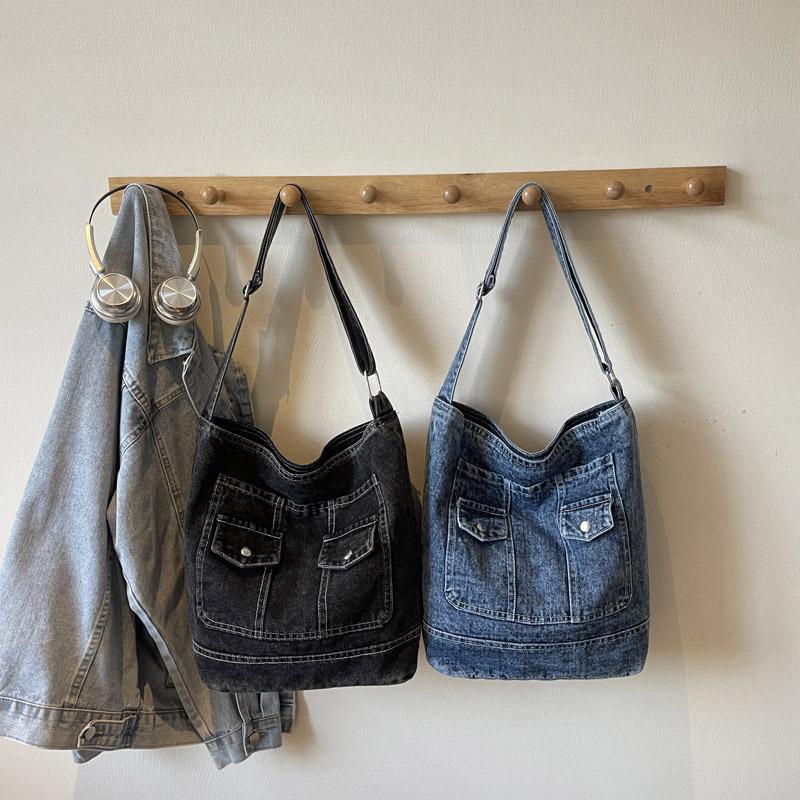 Vintage Large Capacity Denim Tote Bag Women's Shoulder Bag Commuter Crossbody Bag