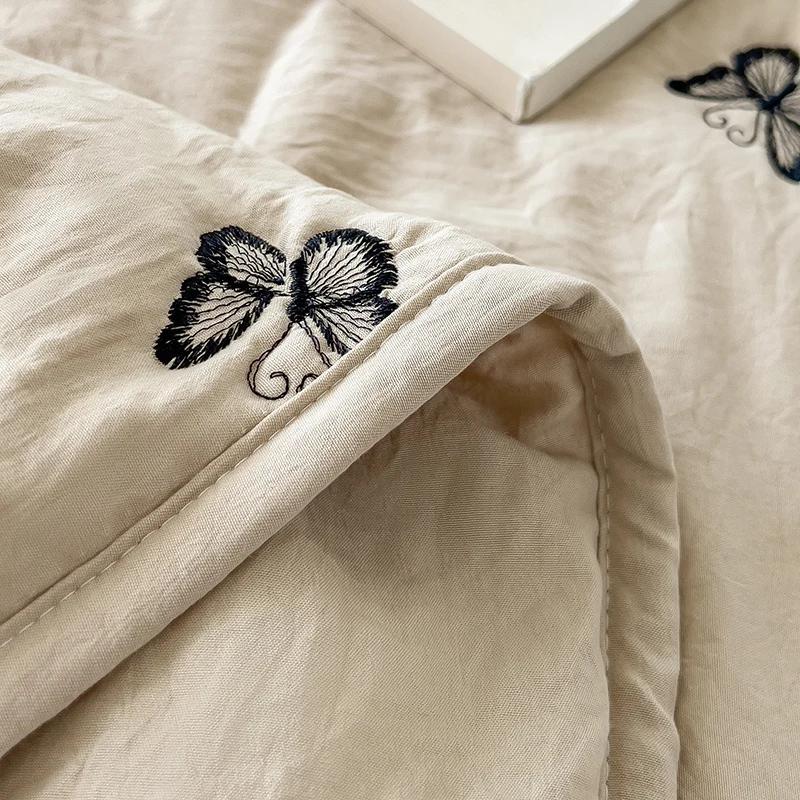 Dopamine Summer Quilt - Washed Soybean Cotton, Skin-Friendly & Breathable (Embroidered Home Decor)