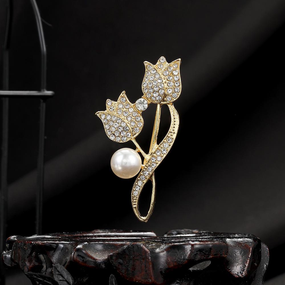 Elegant Inlaid Diamond Tulip Pearl Brooch for Women - Luxurious Suit and Coat Accessory
