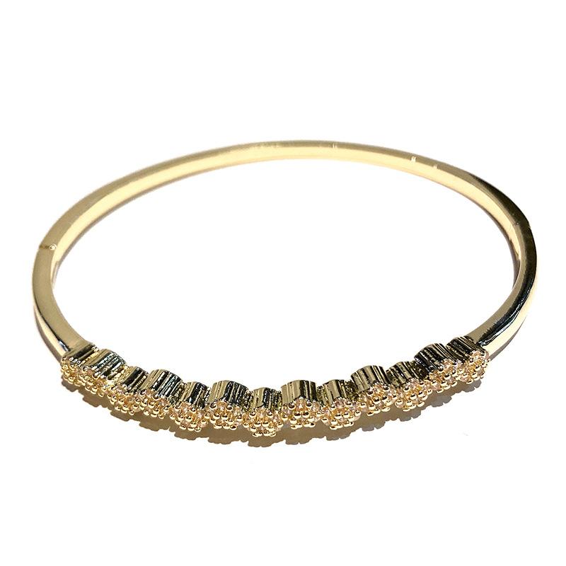 

Round irregular copper inlaid zircon bracelet, simple and versatile personalized style, women s full diamond bracelet. золотий