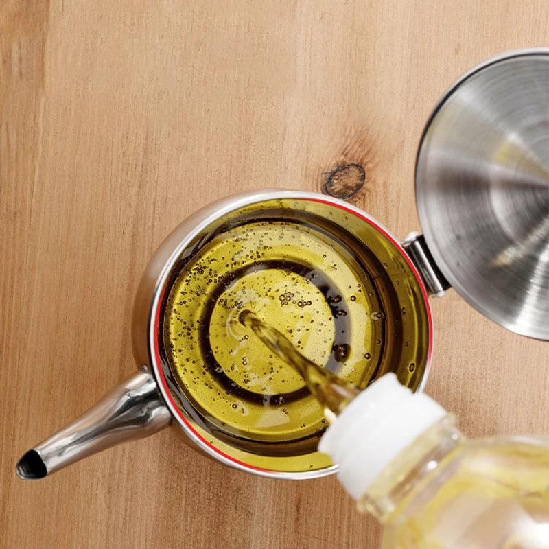Stainless Steel Oil Kettle Portable Oil Pot with Filter Large Capacity Thickened Liquid Storage Jug Suitable for Induction Cooke