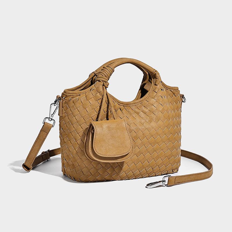 High-End Niche Design Matte Woven Women's Bag 2025 New Trend Versatile Handbag Shoulder Commuter Tote Bag