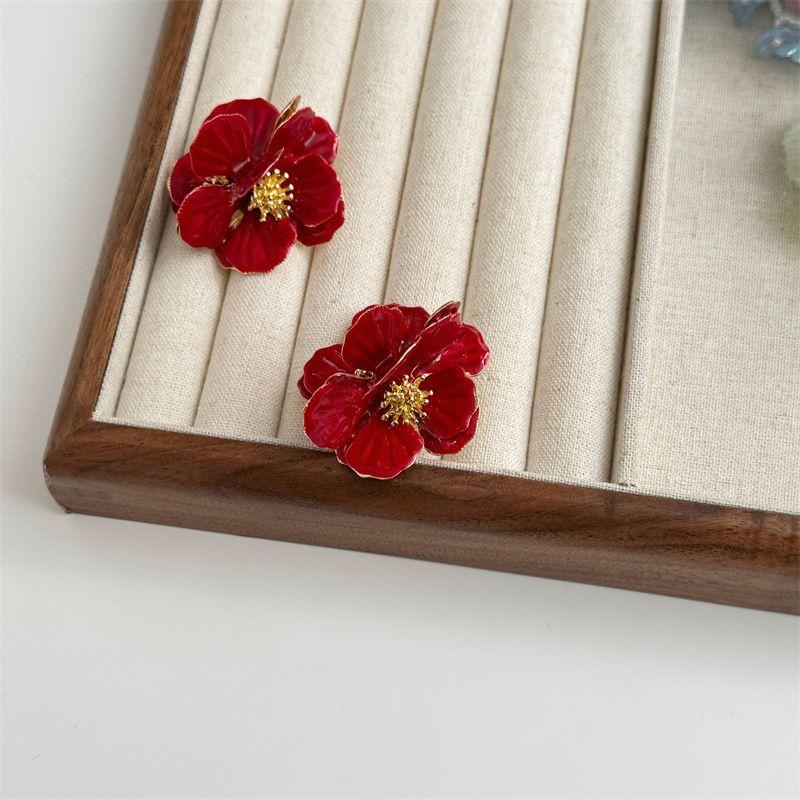 

Серьги Красный Цветок Французский Ретро Фантазийные Пусеты Клипсы Серьги-Подвески Серьги 2025 Новые Женские Аксессуары Трендовые Earrings