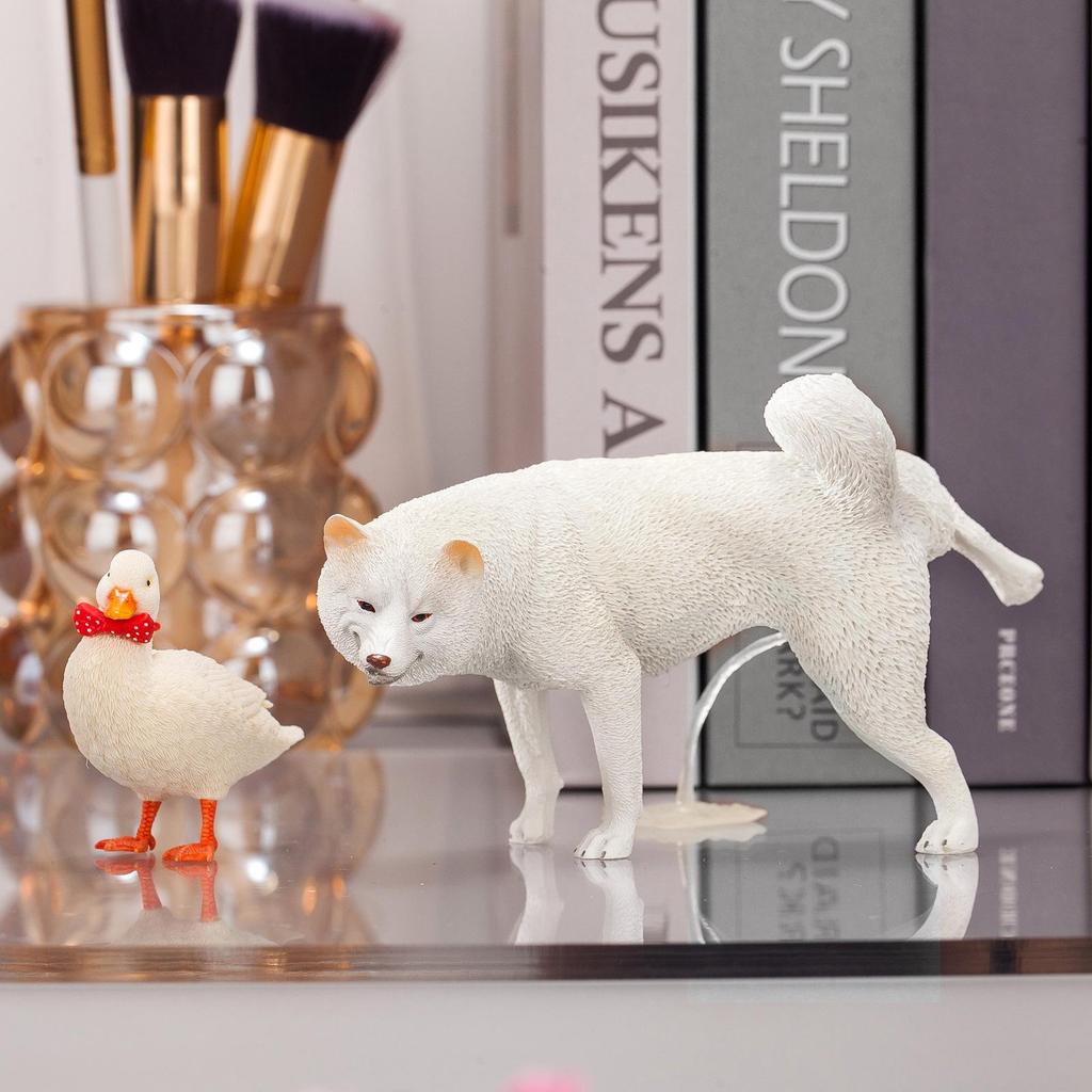 Shiba Inu Peeing Car Ornament – Creative Puppy Interior Decoration Gift