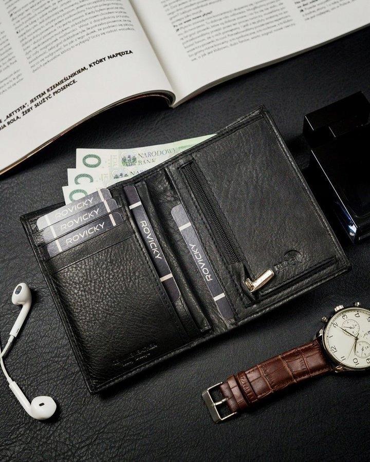 Stylish men's wallet made of genuine leather, black, RFID protection - Rovicky