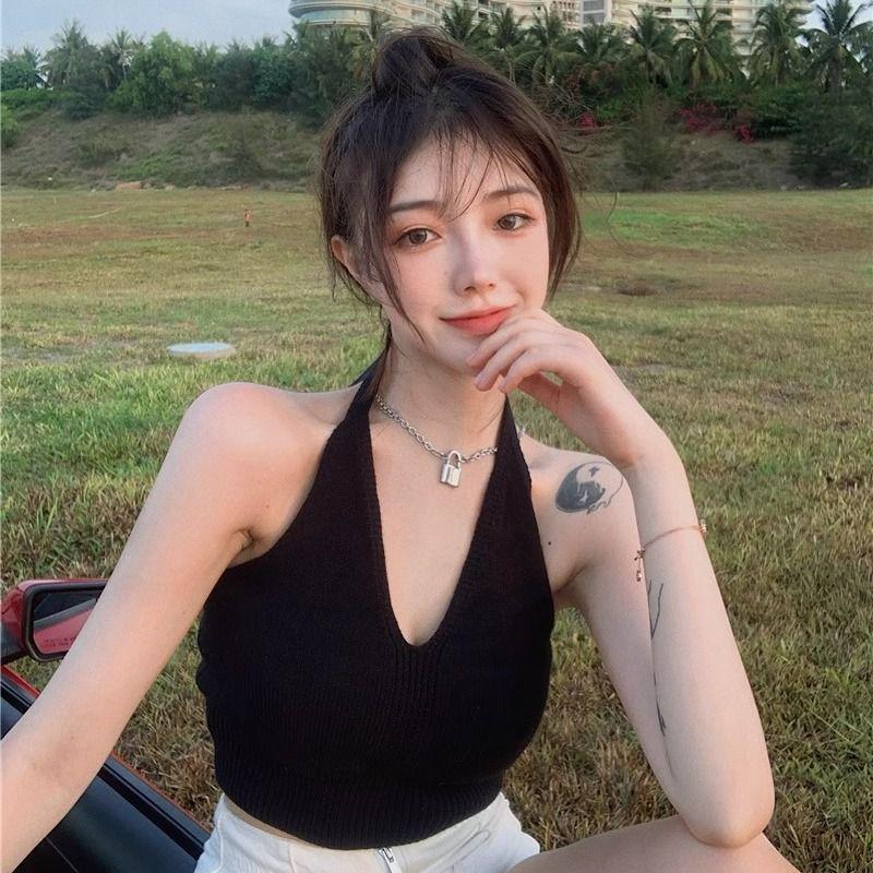 

European American Knit Collar Halter Top - Women s Niche Summer Autumn Outerwear Vest XL (Bust 110-120cm)
