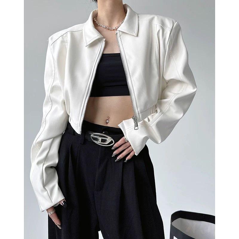 

2025 Новая кожа для женщин Короткая осенняя Высококлассная для мотоциклетного дизайна Кожаная куртка S белый