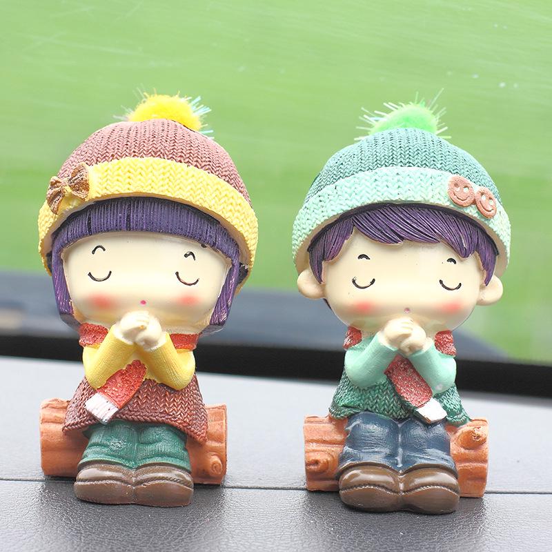 Creative Cartoon Couple Dolls for Car Interiors and Home Decor - Small Festival Ornaments and Gifts