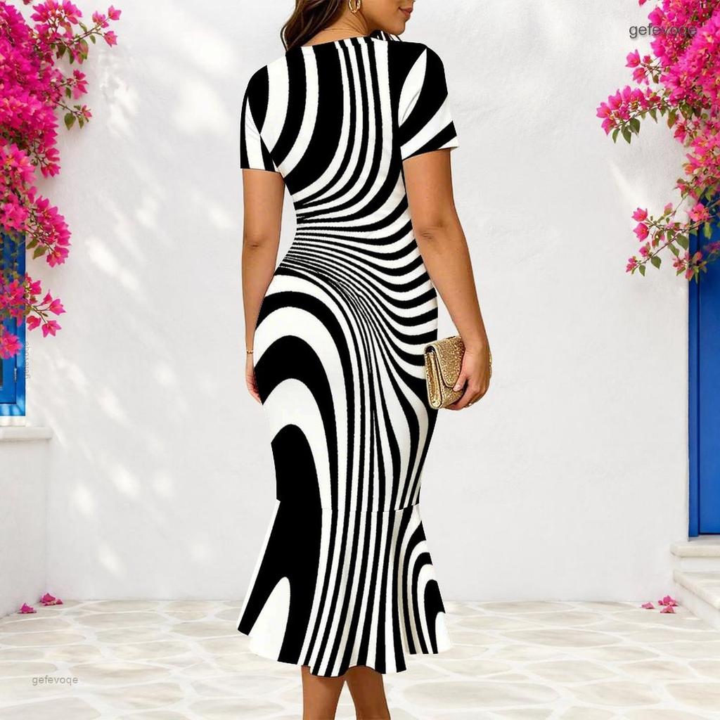 Women Plus Size V Neck Short Sleeve Black White Printed Fishtail Dress