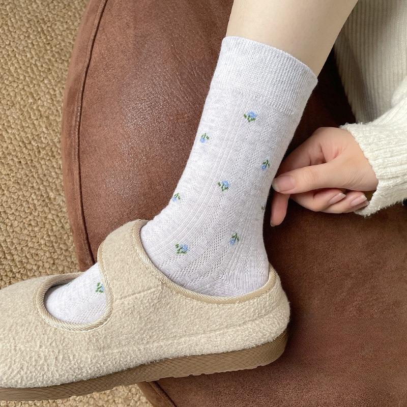 

Женские осенне-зимние новые нежные маленькие полевые цветы в трубчатых носках 1 pair белый/серый