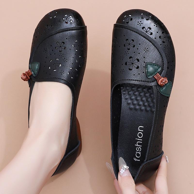 Shoes Summer Middle-aged Sandals Women's Soft-soled Elderly Hollowed-out Hole-hole Single Shoes Beef Tendon Sole Breathable Middle-aged Leather Shoes