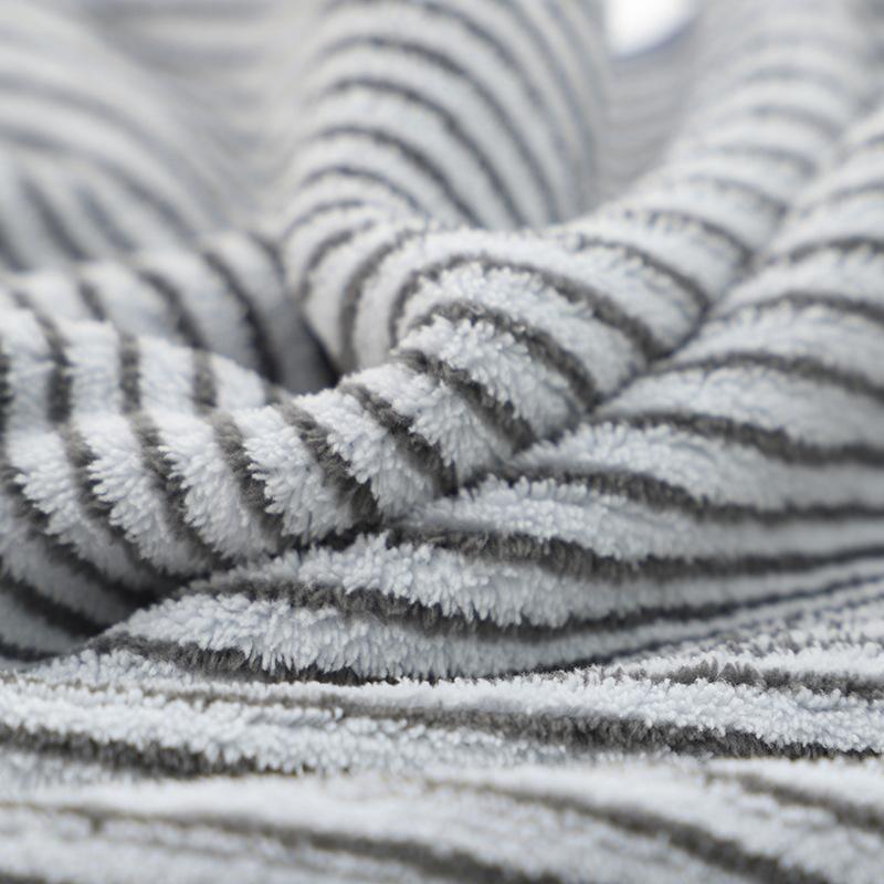 Thickening High Quality Bamboo Charcoal Coral Velvet Fiber Bath Towel Super Absorbent And Quick Drying Bath Towel Bathroom Use