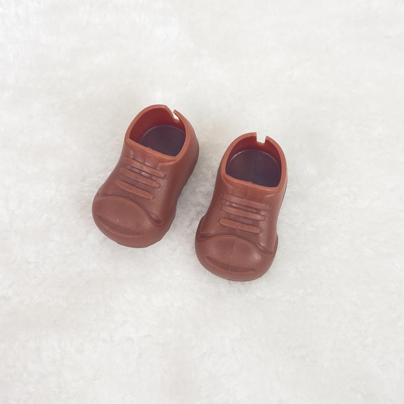 Labubu Doll Fashion Set: 17cm Cute Sit-Stay Raincoat Outfit & Accessories