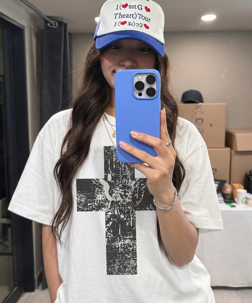 GRAVER [Unisex]Angel Cross Short Sleeve T-Shirt_3Color