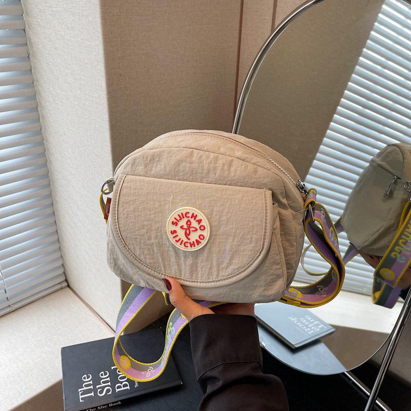 

Stylish and simple lightweight cloth bag women s summer new casual versatile commuter bag shoulder messenger bag