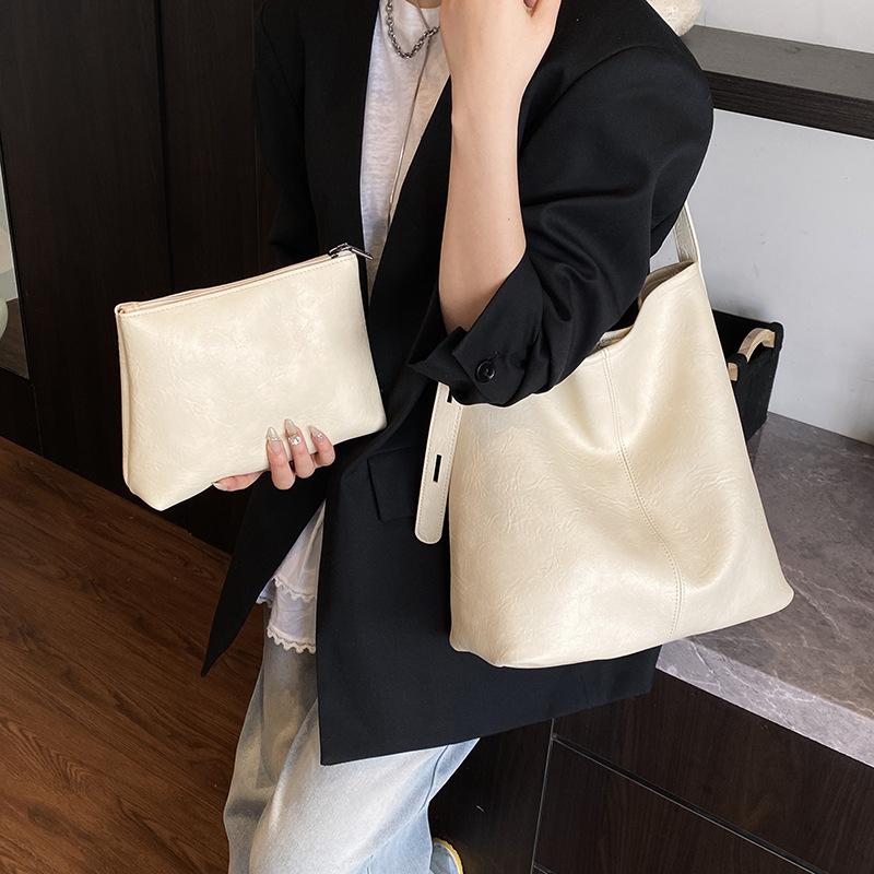 Torebka Damska Nowa Wszechstronna Modna Jednokolorowa Torba na Ramię do Dojazdów