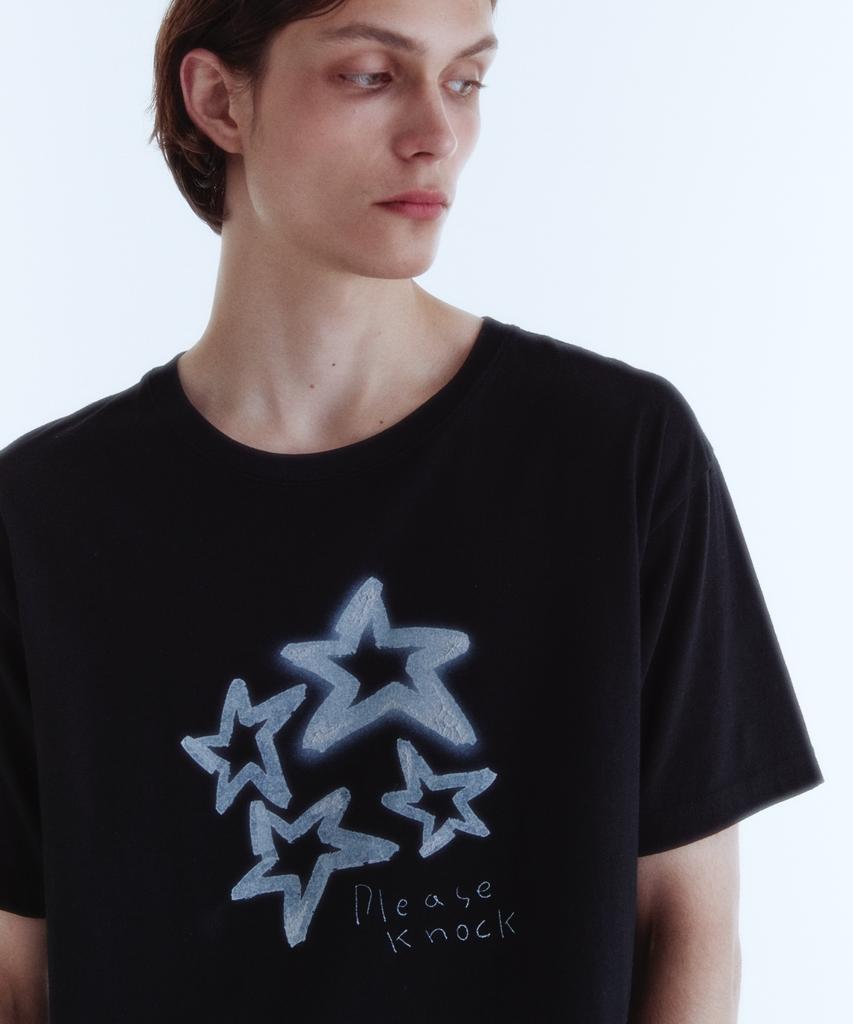 KINETO Star Shine Embossed Print T-Shirt_Black