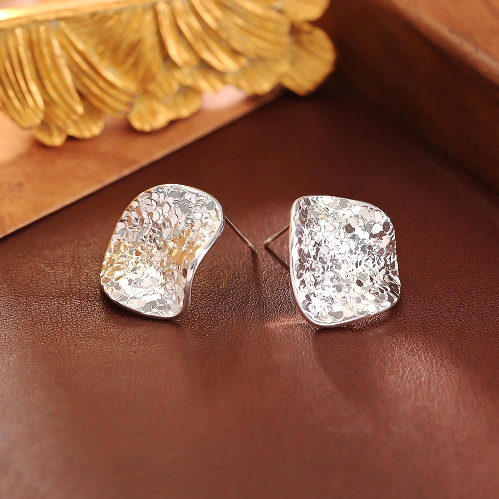 Trendy European & American Style Gold Plated Sequin Stud Earrings - Elegant High-End Fashion Jewelry for Women