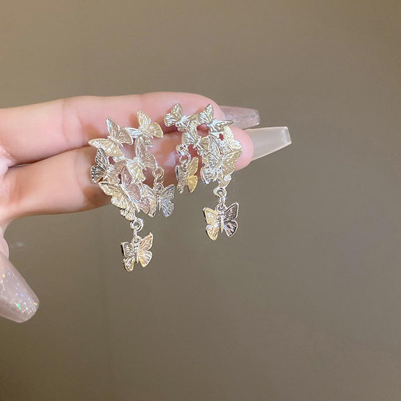 

1 пара винтажных изысканных висячих сережек-гвоздиков в форме бабочек для женщин, легкие роскошные ювелирные изделия, классические темпераментные серьги