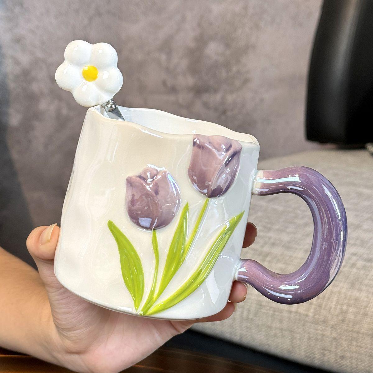 Embossed hand-painted tulip ceramic water cup, high-value household mug, creative cup, flower water cup 9x9x9.5cm