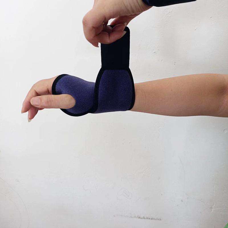 Adjustable Elastic Thumb & Wrist Support Wrap for Sprain Prevention