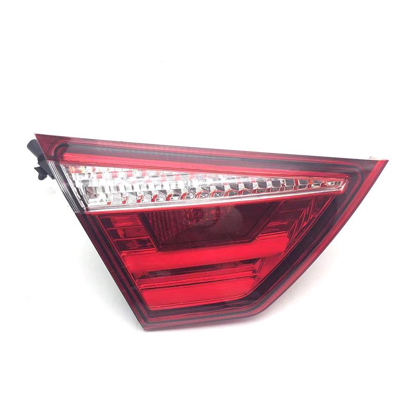Changan Yuexiang V7 Rear Taillight Assembly: Rear Headlight, Turn Signal, Brake Light Combo.