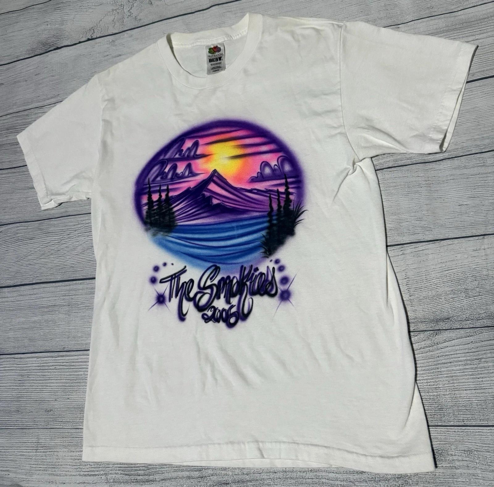 

Y2K Airbrush T Shirt Great Smoky Mountains 2006 Tennessee White Size Medium XL