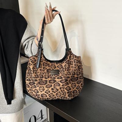 Today's Popular Retro Leopard Print Big Bag Women's New Autumn Fashion Versatile Commuter Shoulder Tote Bag