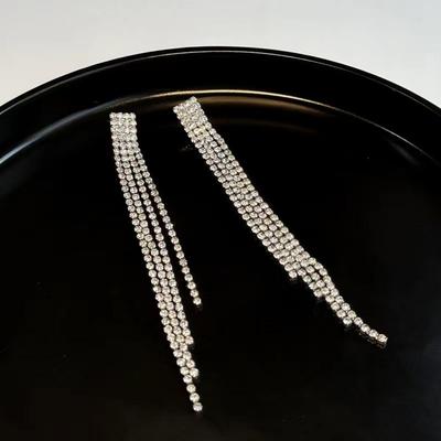 Náušnice se střapcem se střapcem Elegantní náušnice se střapcem se střapcem na ples Svatební večírky Dámské dlouhé závěsné ucho pro nevěstu