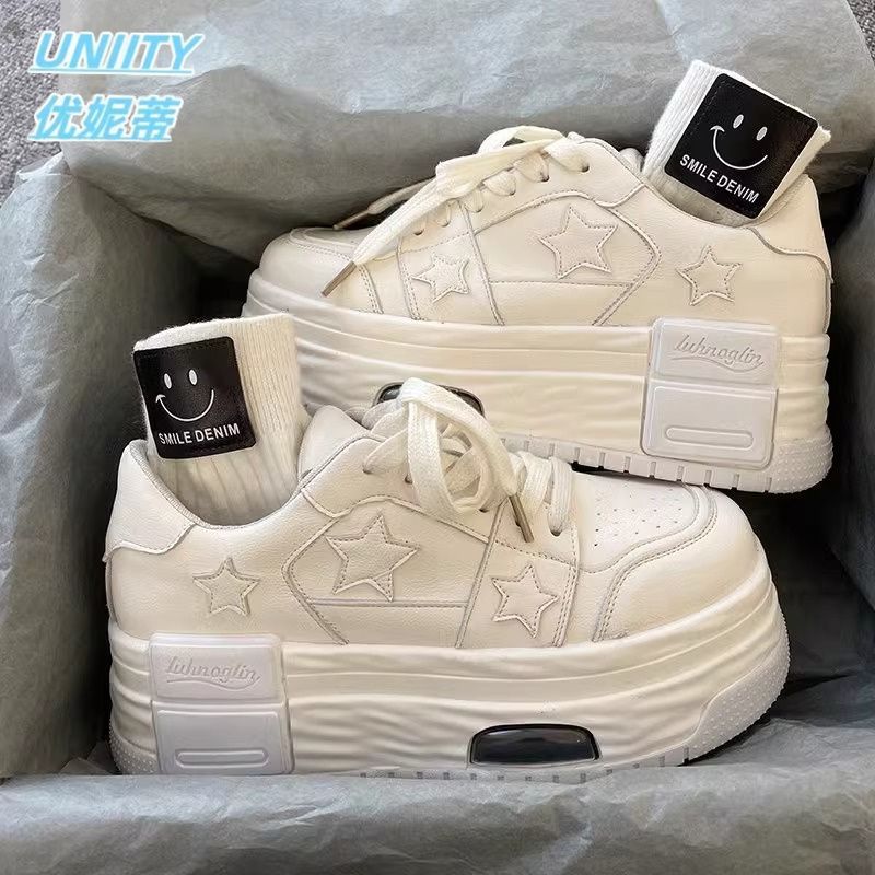 Thick-soled White Shoes Children Thin Small Internet Celebrities with the Same Height-increasing Star Board Shoes Short Welfare Women's Shoes Women