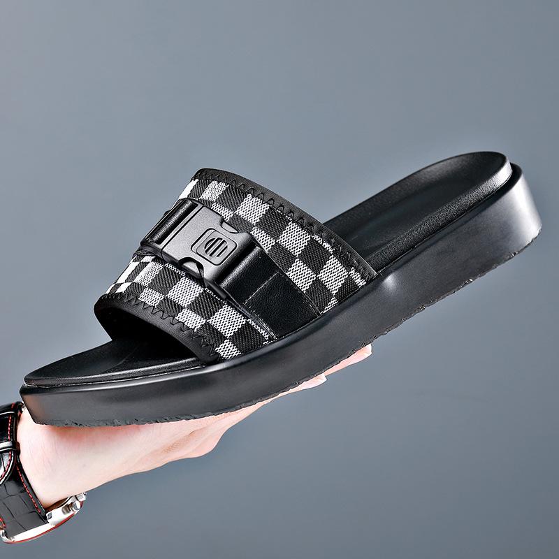 Fashion Summer Fashion Soft Soles Lightweight Beach Shoes for Men Fashion Casual Grid Designer Slippers Man High Quality Slipper Shoe