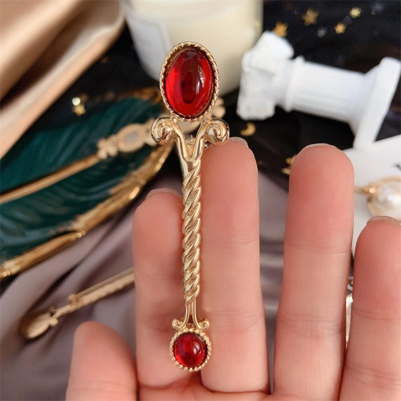 

Винтажная креативная брошь Palace Pearl с изумрудными значками, модные булавки, праздничные броши, аксессуары для женщины