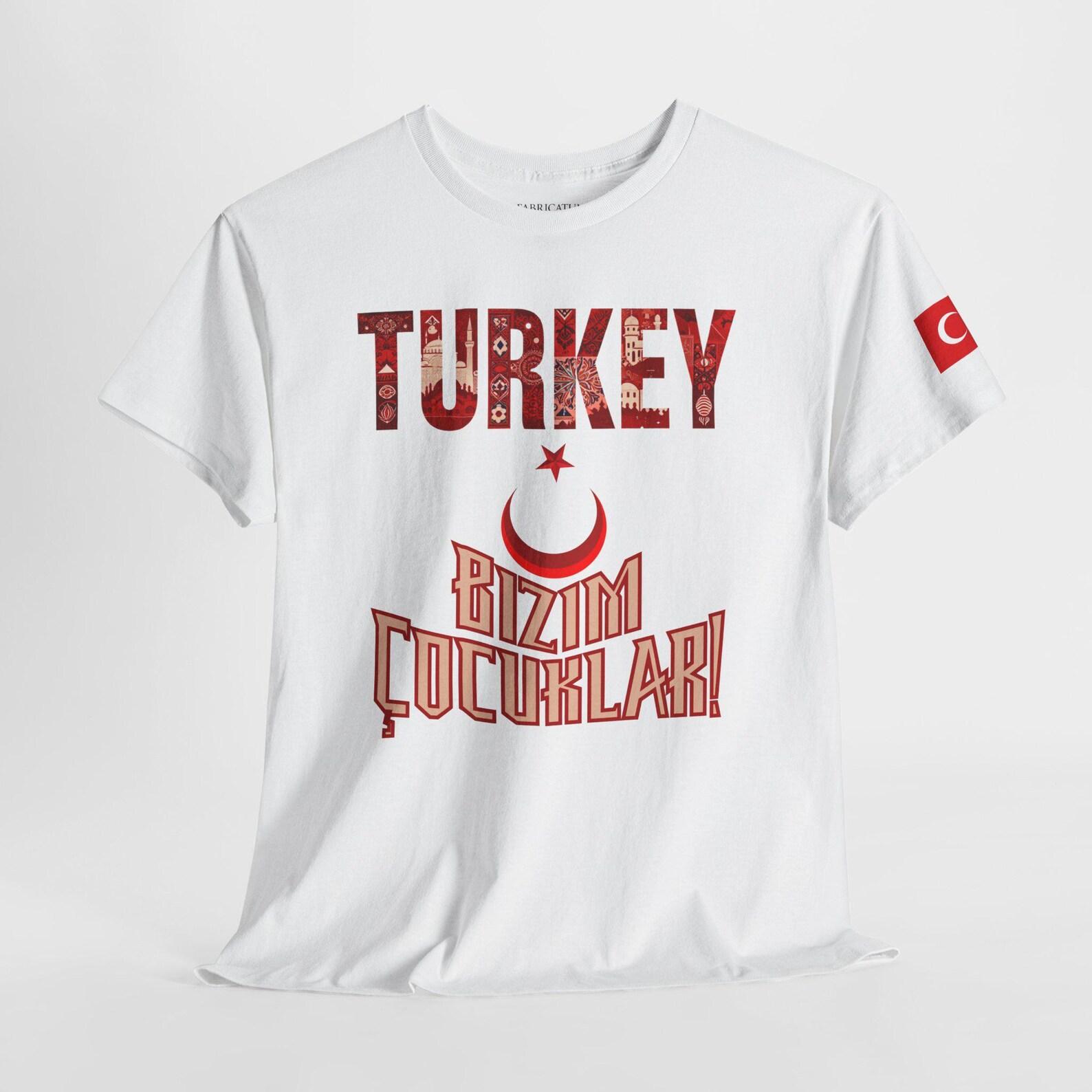 Turkey Football Fan Tee | Bizim Cocuklar Graphic T-Shirt | Streetwear Soccer Shirt L