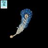 Thousand Clan Gradient Blue Feather Brooch: European & American Trend, Perfect Gift for Annual Meetings
