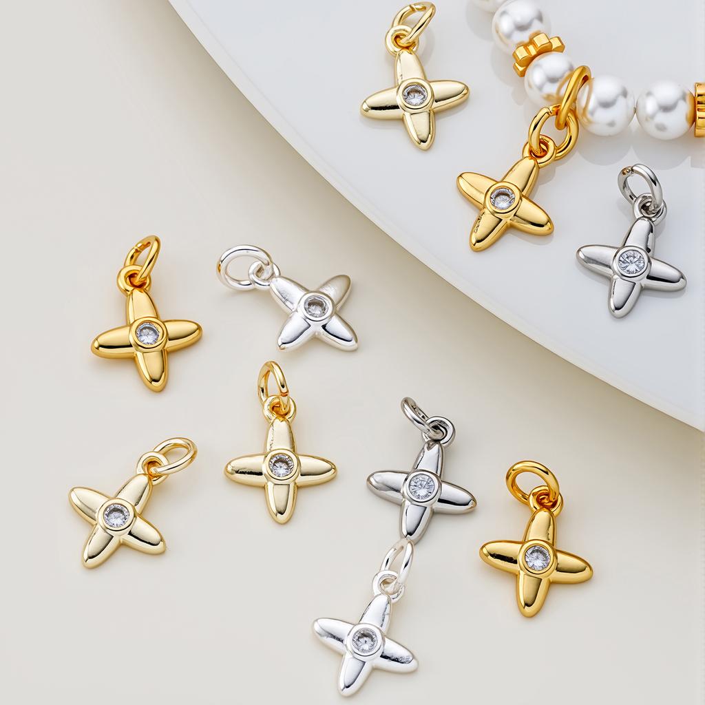 2 Stück 8,5*13mm 14/18K Goldfarbenbeschichtete Kreuz-Stern-Anhänger mit Zirkonia für DIY Armband Halskette Schmuckherstellung Zubehör