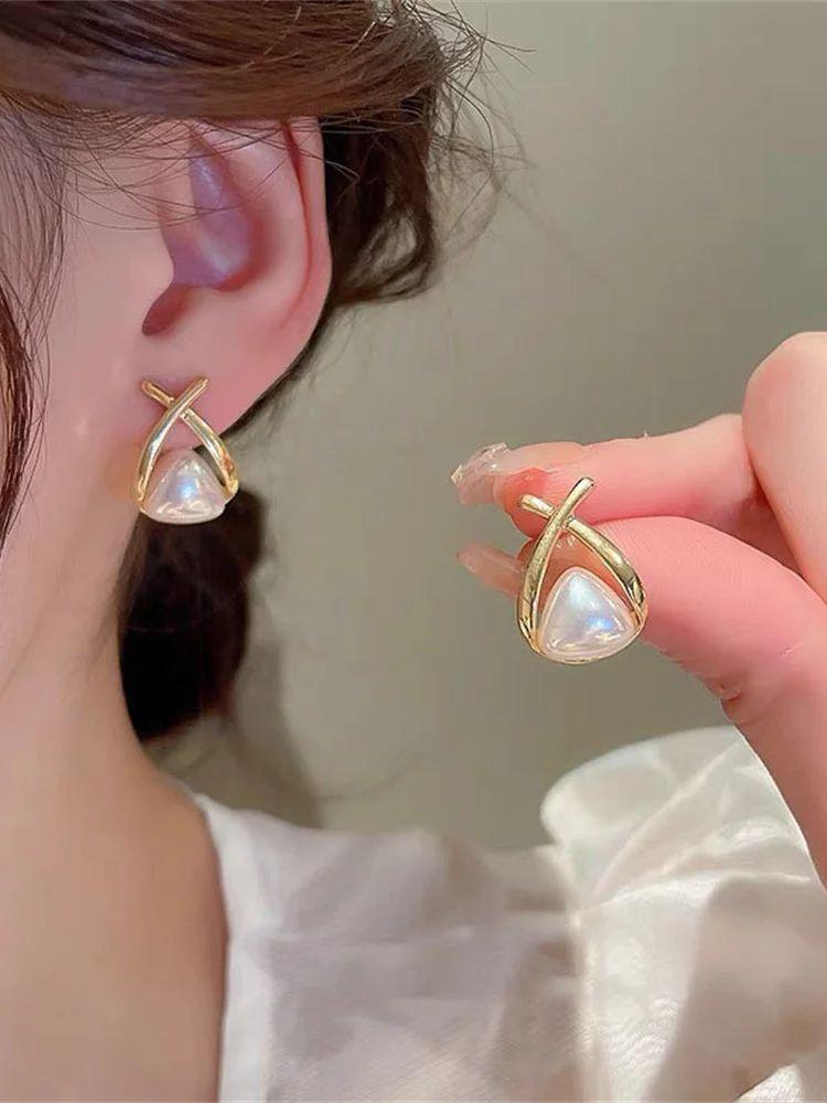 Простые серьги-крестики из металла золотого цвета, треугольные серьги с имитацией жемчуга для женщин, ретро-украшения, классические серьги