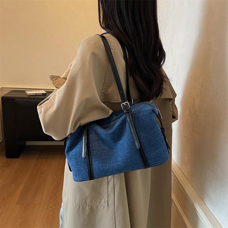 Bag Large capacity women's denim underarm bag 2025 new simple pillow bag versatile shoulder bag one piece delivery