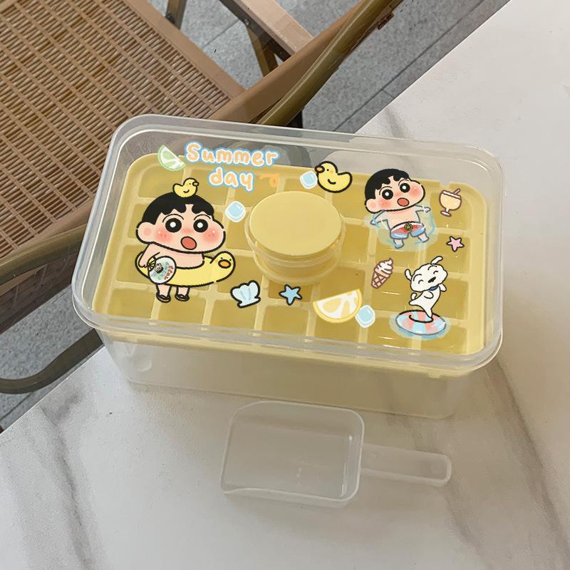 Crayon Shin-chan Ice Cube Tray Cartoon Ice Storage Box Easy To Make Ice Summer Cold Coffee Ice Shin Chan Ice Box Bottle